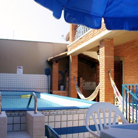 Sobrado Com Piscina Em Condomino Fechado A 150 M Da Praia Карагуататуба Екстериор снимка