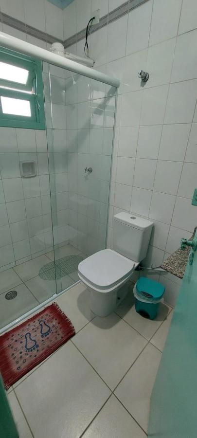 Sobrado Com Piscina Em Condomino Fechado A 150 M Da Praia Карагуататуба Екстериор снимка