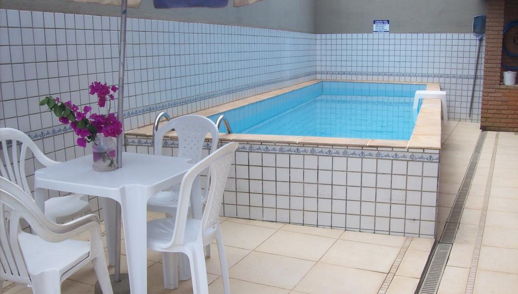 Sobrado Com Piscina Em Condomino Fechado A 150 M Da Praia Карагуататуба Стая снимка